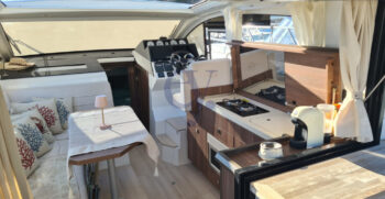 Sealine C33017