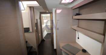 Fountaine Pajot 26
