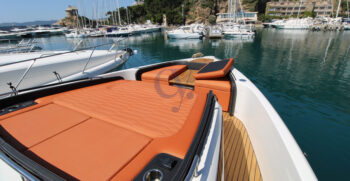 CRANCHI52