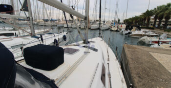 HUNTER 3821